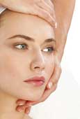 Christina Cosmetics recomienda el uso de Retinol-e para tratar rostro y ojos