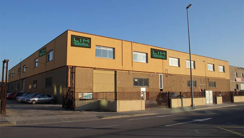 Aires nuevos para Lim Hair, fabricante centenario de aparatologa destinada al saln