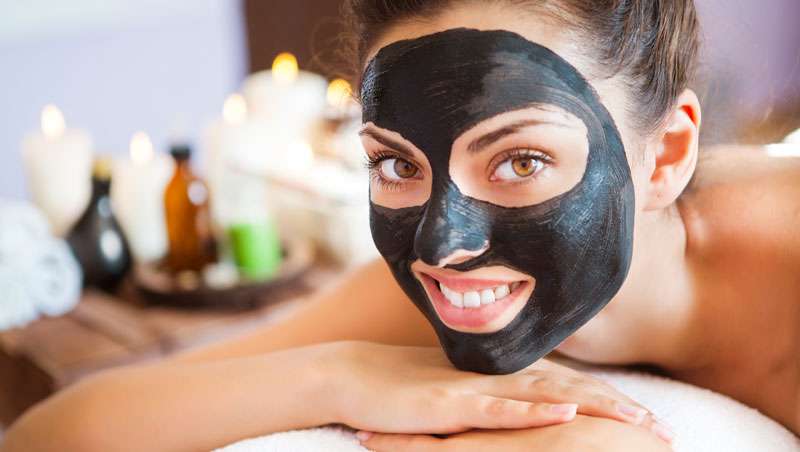 Las famosas y virales 'mascarillas negras', en el punto de mira