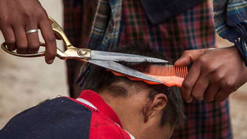 La barbería aleja a los jóvenes de la delincuencia en Perú