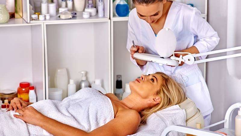 A esteticista, assessora em sade mais alm da esttica