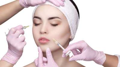 Freno a la resolución que permitía a los enfermeros aplicar tratamientos de medicina estética sin supervisión médica