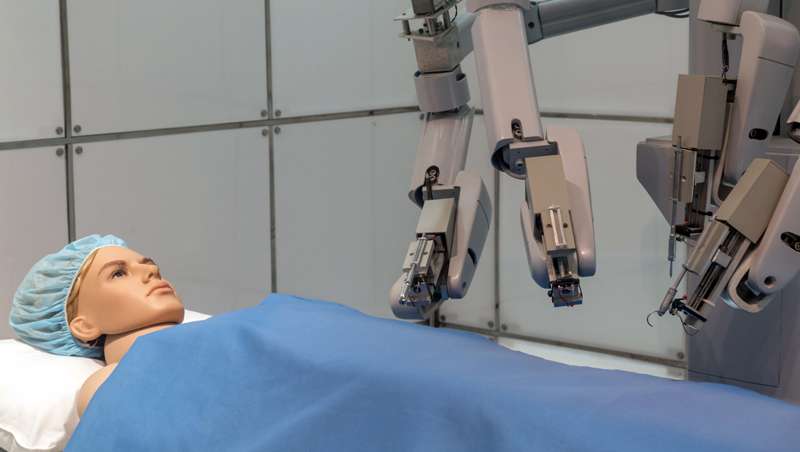 Robots, los operarios de la cirugía
