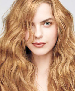 O novo Aveda Full Spectrum Demi + revoluciona o mercado da coloração