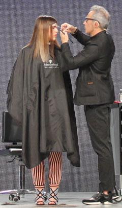 Schwarzkopf pisa fuerte con sus nuevas propuestas Essential Looks en STS Beauty BCN