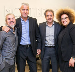 Prximas formaciones en el saln Macomaco, con el respaldo de Montibello