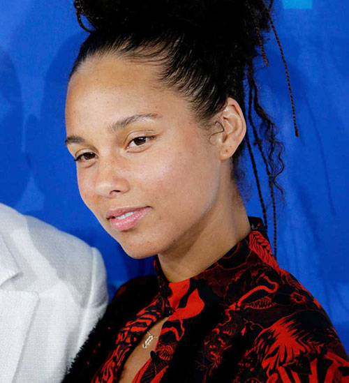 Alicia Keys, una de las primeras figuras en reivindicar la belleza natural