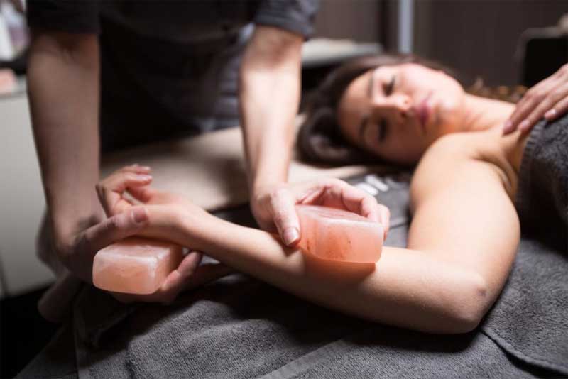 [ comfort zone ] presenta Salt Treatment Massage Ritual