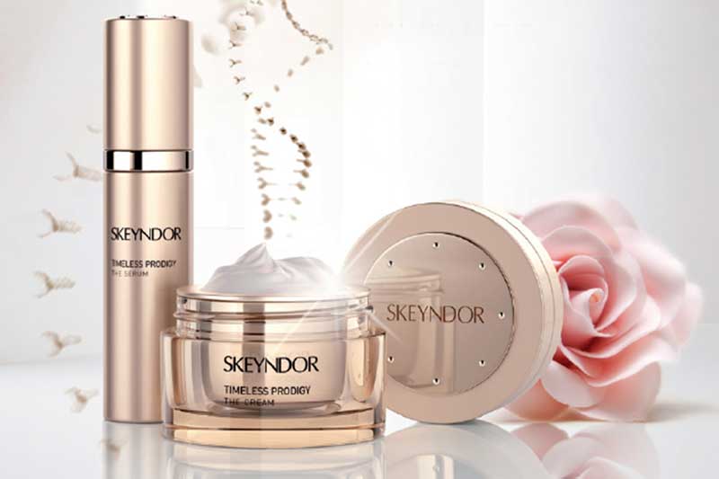 Skeyndor lanza Timeless Prodigy la línea antiedad global, de acción evolutiva, formulada con más de 25 ingredientes puros