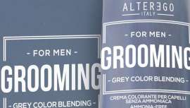 La línea de grooming, de Alter Ego Italy, carece de amoniaco. Contiene una fórmula enriquecida con el complejo Q_Complex, a base de quinoa certificada eco con poder de absorción del pigmento colorante en el cabello