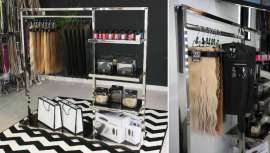 La firma enumera las ventajas de colocar un córner Elegance Hair Extensions en cualquier negocio de peluquería