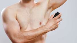 Los hallazgos del estudio sugieren que las mujeres no son solo más sensibles y perceptivas al olor que los hombres, sino que en conjunto vieron cómo sus valoraciones de feminidad se veían potenciadas por el uso de desodorante