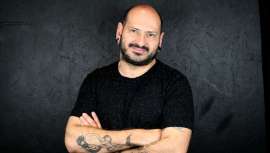 Tiene fama de ser la cadena de peluquerías más transgresora de Madrid. Hace unas semanas, ha inaugurado un nuevo salón en el barrio de Chamberí. Luciano Cañete, fundador de la misma, nos explica cómo se ha hecho un hueco en pocos años