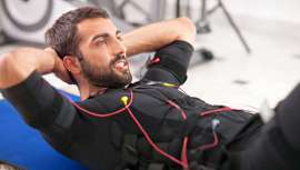 En España ya se superan los 1.000 centros que ofrecen este tipo de entrenamientos, no siempre con la adecuada supervisión​ de un  profesional