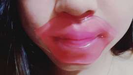 A diferencia de los bálsamos labiales al uso, los parches no necesitan de múltiples aplicaciones, y con un solo uso se consiguen resultados evidentes y duraderos