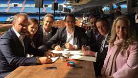 La firma, con más de 100 salones en España, Chile, México y Arabia Saudí, se plantea un cambio de concepto y de orientación hacia la consumidora que incluirá la renovación integral de sus establecimientos 