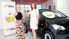 En la gala se premió a los mejores perfumes en sus categorías y también a los 1.400 profesionales de puntos de venta y distribución de perfumería en España que participaron en la selección de las mejores fragancias, con el sorteo de un vehículo