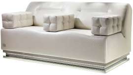 Tras siete años como la pieza icónica de la firma italiana, ésta da a conocer el modelo individual hasta ahora inexistente, así como los sillones para las zonas de espera y recepción, haciéndose eco de las necesidades de los estilistas 