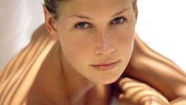 Se trata de un peeling de última generación que, a diferencia del peeling tradicional, no produce pelado y puede realizarse durante todo el año. Además, es adecuado para todo tipo de piel