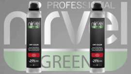 Incorpora pigmentos de alto rendimiento, que mimetizan, cubren a la perfección y difuminan al instante las canas