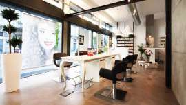 Pietranera presenta esta mesa técnica que puede agrupar dos o más clientes. La firma ha desarrollado estas piezas de mobiliario en varias tendencias y estilos decorativos a elegir