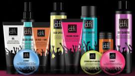 Intercosmo lanza una línea de productos profesionales de acabado pensados para clientela joven, preocupada por su imagen. D:Fi llega a nuestro país con un objetivo: revolucionar looks para fiestas y ocasiones especiales