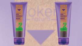 Su fórmula con micronutrientes y antioxidantes tiene propiedades reparadoras y protectoras de la fibra capilar