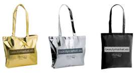 Esta acción solidaria, a beneficio de la Fundación Vicente Ferrer, ha hecho posible la construcción de cinco casas en la India. Con motivo del próximo Salón Look, se presentará la nueva edición con las marcas y productos de belleza más novedosos