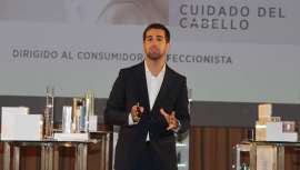 El idílico hotel W de Barcelona fue el escenario elegido para la presentación de la nueva System Professional, el pasado 24 de octubre. Una línea exclusiva, pensada para elevar la industria de la peluquería, según el equipo de Wella Professional