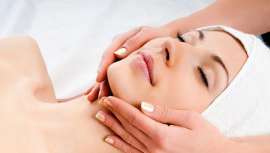 Esta técnica ha demostrado su eficacia en la eliminación del vello corporal, las manchas solares y el tratamiento del envejecimiento de la piel