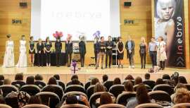 Más de 200 profesionales asistieron a la formación organizada por la firma, donde se dio a conocer la colección Rock In Style