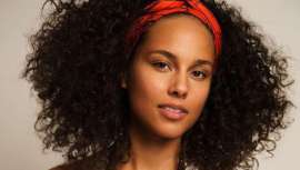 Acudió a los premios MTV también con la cara lavada en una especie de reivindicación de la belleza natural