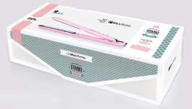 Perfect Beauty da a conocer esta plancha con placas espejo de titanio y una longitud de 11 centímetros en tres formatos: Fiftys Bettie Rosa, Fiftys Ava Verde y Fiftys Rita Negra 