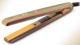 GCK incorpora una edición limitada a su modelo de plancha profesional S·3, para crear todo tipo de peinados con gran facilidad en estas fechas tan señaladas