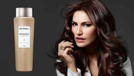 Con tecnología KeraShape y seda líquida, este tratamiento reduce las ondas y alisa el pelo hasta cinco meses