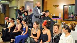 130 profesionales acudieron a una glamurosa gala en la que pudieron ver sobre el escenario a profesionales de la moda