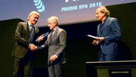 Más de 10.000 peluqueros votaron al nuevo Parlux Advance, que se alzó con la victoria en la categoría de secador de pelo. La ceremonia tuvo lugar en el Mi.Co Milano Congressi de Milán, el pasado 23 de octubre 