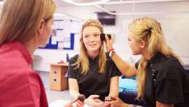 Creando Estilo, junto a la fundación benéfica Vencer el Cáncer, recaudarán dinero con estos talleres que se celebrarán en enero y febrero, para sus cinco proyectos de investigación oncológica