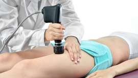 La aplicación de las ondas acústicas produce un efecto multifactorial sobre la celulitis, mejorando su textura, firmeza y elasticidad
