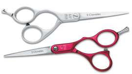 3 Claveles dispone de este modelo de tijeras con mango de aluminio para que el peso se vea reducido y se adapte mejor a la mano del profesional