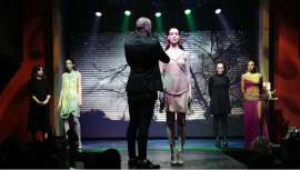 El delirio desértico de la nueva colección primavera-verano de la firma impresionó al centenar de invitados presentes en el teatro barcelonés El Molino, el pasado 13 de febrero