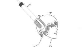 La firma patenta un cepillo supersónico que podría peinar al mismo tiempo que seca el cabello. El artilugio evitaría exponer el pelo al calor 