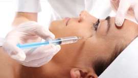 El tratamiento es bastante simple y similar al de otros rellenos dérmicos/reductores de arrugas. El producto se inyecta en la zona de las arrugas y pliegues, y produce muy pocas molestias