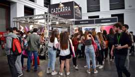 Los profesionales del grupo han cautivado al público con sus increíbles caracterizaciones, maquillajes de fantasía y sus servicios de peluquería, manicura y maquillaje