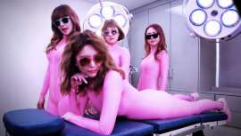 Esta floreciente industria se nutre también de centenares de miles de visitantes extranjeros que acuden a Corea del Sur exclusivamente para operarse