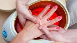 A propriedade mais valorizada na parafina é o seu poder hidratante. Ainda que o seu uso esteja muito centrado em várias áreas como no fabrico de velas ou na indústria alimentar, também se utiliza como  redutor ou em fisioterapia como atenuador da dor