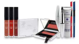 Duetos de color y labios coral mate, la nueva tendencia en maquillaje para esta primavera-verano 