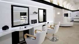 Por primera vez Dessange abre un salón en Londres en 2017. La elegancia a la francesa pasa el canal de la Mancha para por fin ofrecerse a los ingleses