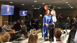 Los días 23 y 24 de abril tuvo lugar la llegada de Hartley, de la mano de Selective España. El estilista impartió un primer curso, de un ciclo de cuatro, que finalizará el 4 de noviembre con la gala del 35 aniversario de la fundación de Triocobotos