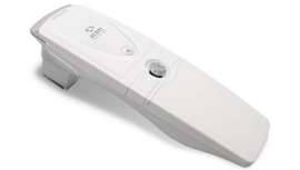 Quantum Technology presenta el sistema portátil de evaluación del estado del cabello y cuero cabelludo: API 202. Así, demuestra su implicación en la innovación y profesionalidad en el ámbito de la peluquería